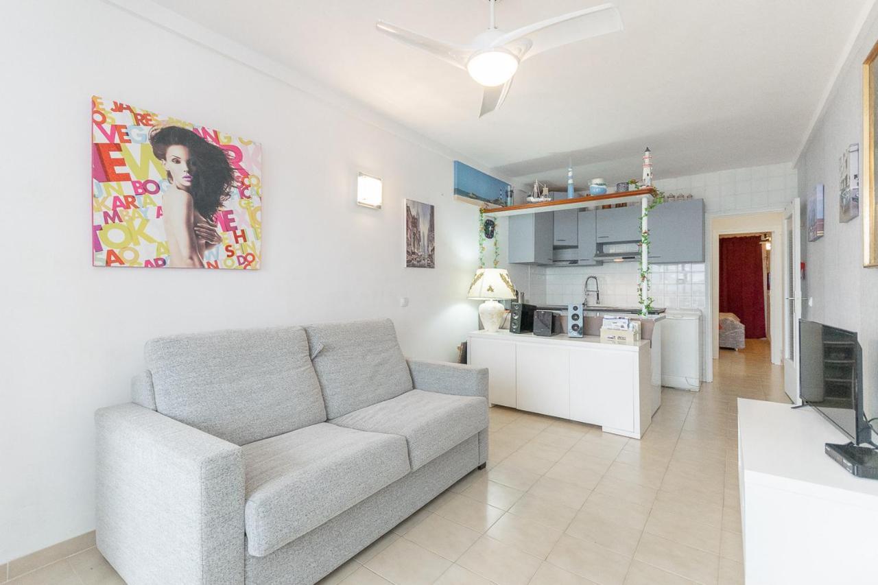 Ferienwohnung Apartamento Meda Chica Roses Exterior foto